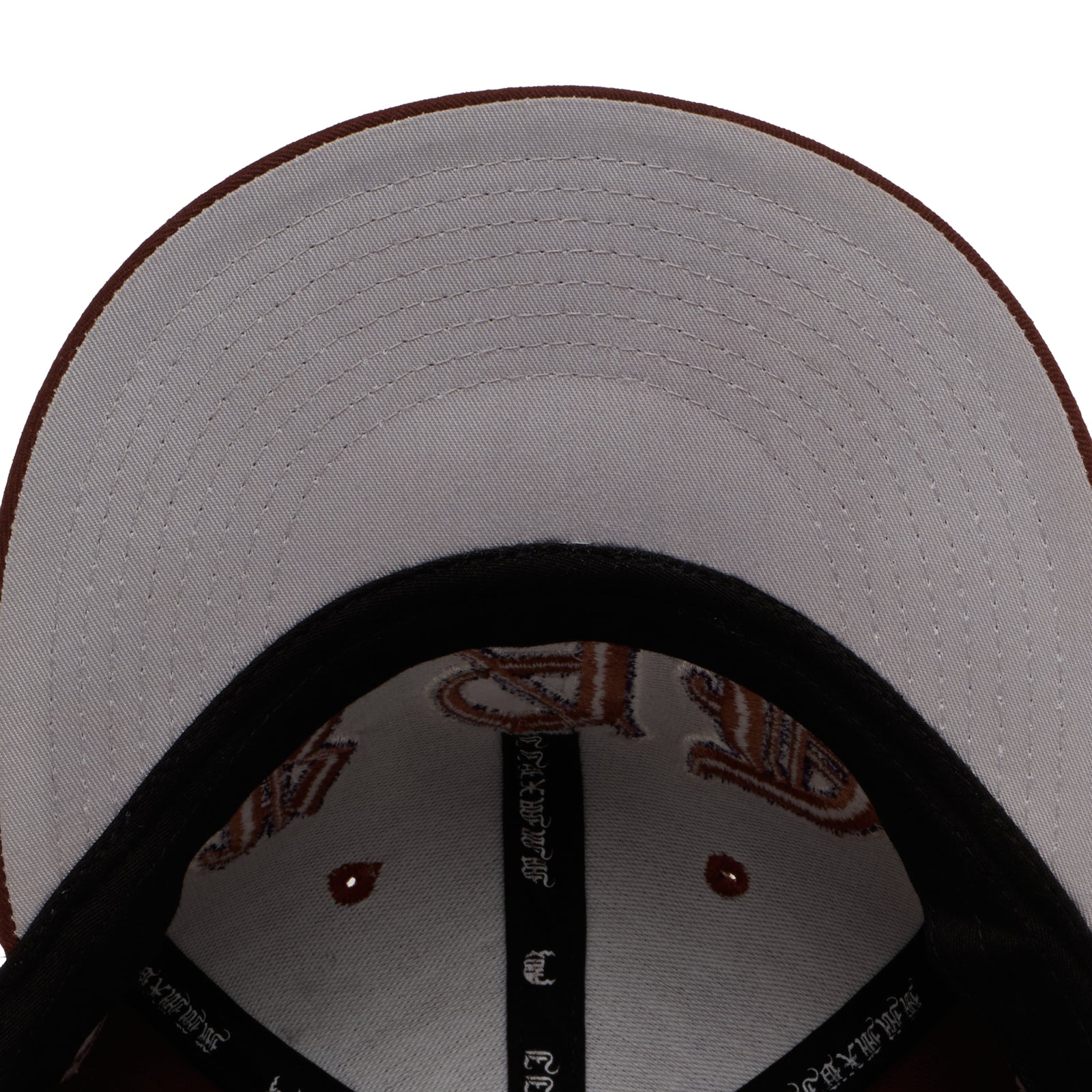 "OLD VARSITY" FITTED HAT (BROWN/BROWN)