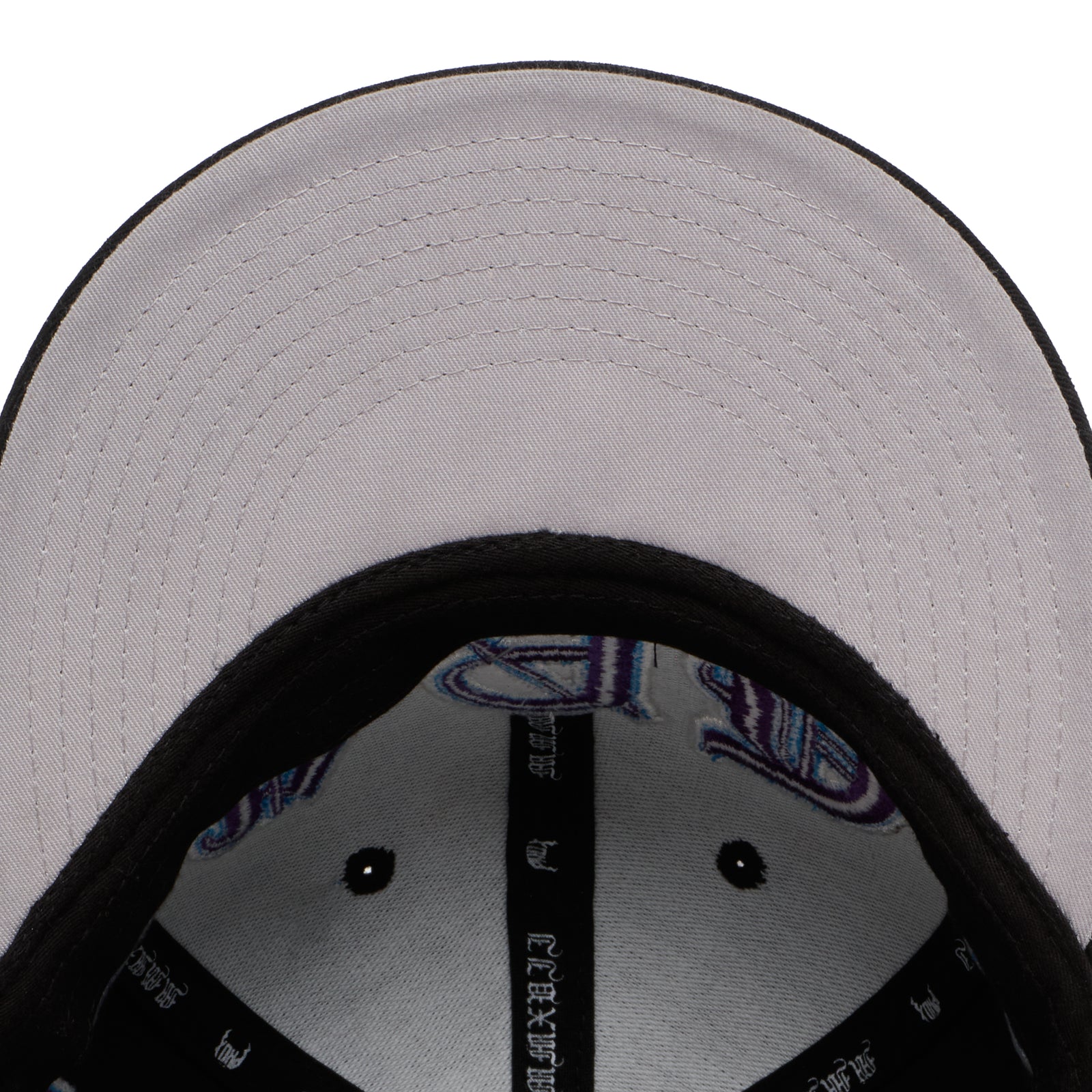 OLD VARSITY FITTED HAT (BLACK/PURPLE)