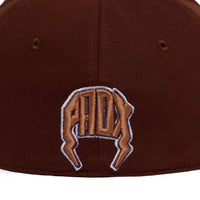 "OLD VARSITY" FITTED HAT (BROWN/BROWN)